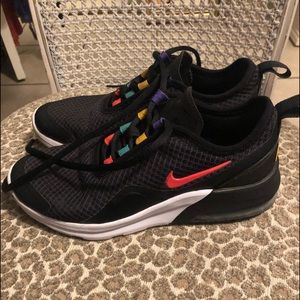 *** Girls Nike Air *** SZ 3.5 ***